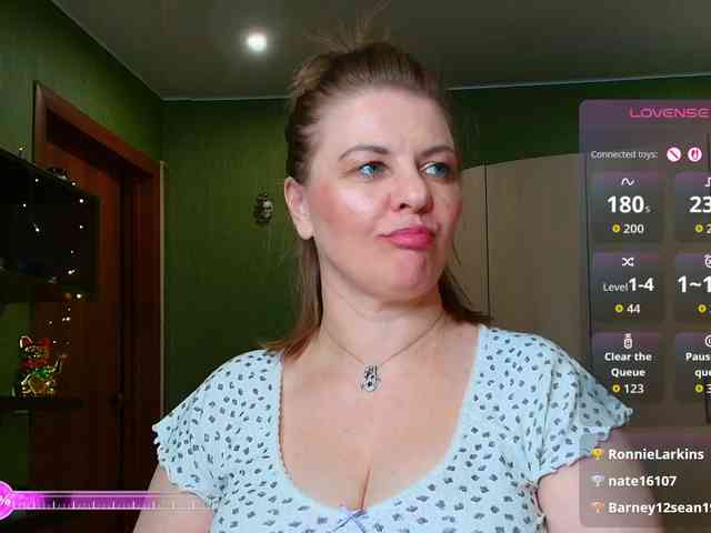 Veronika_Gold webcam