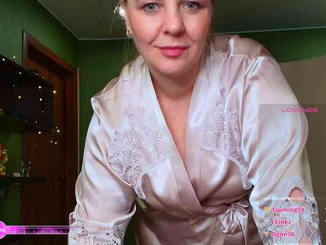 Veronika_Gold webcam