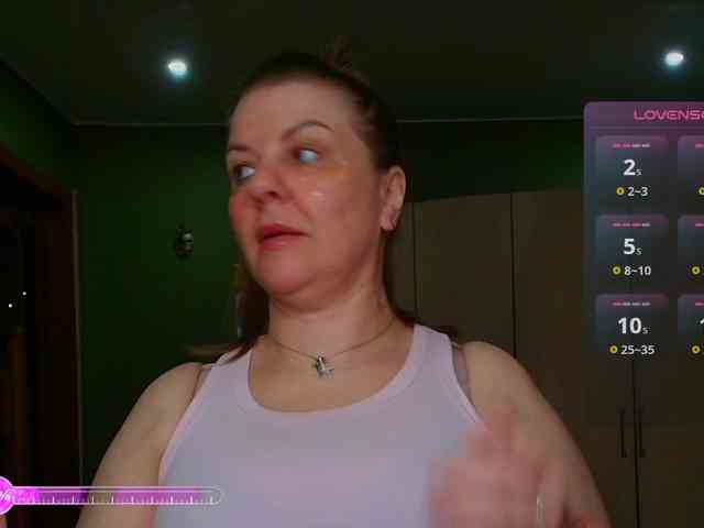 Veronika_Gold webcam
