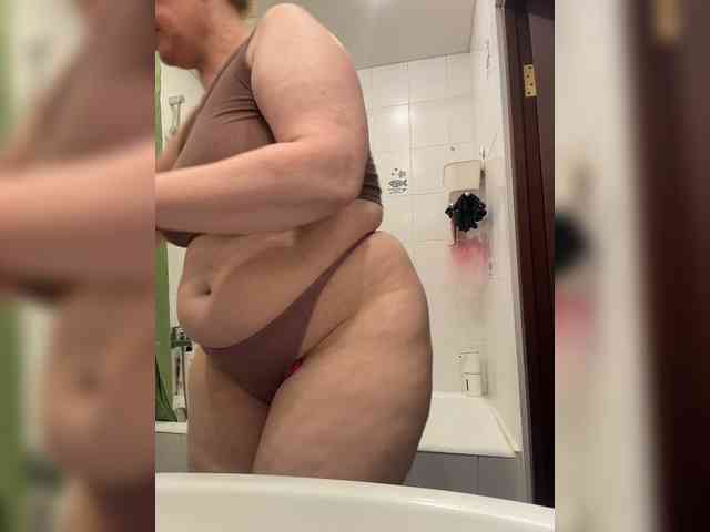 Veronika_Gold webcam