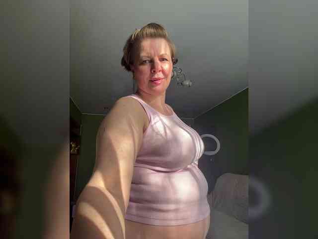 Veronika_Gold webcam