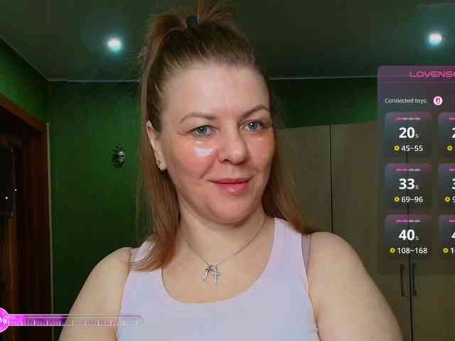 Veronika_Gold webcam