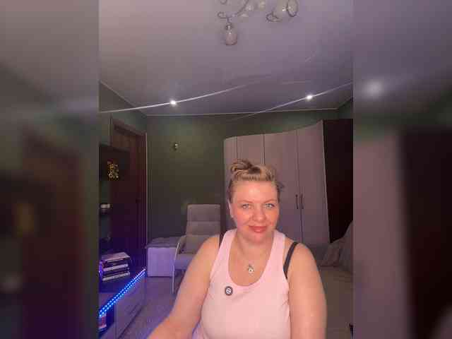 Veronika_Gold webcam
