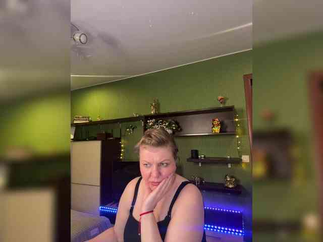 Veronika_Gold webcam