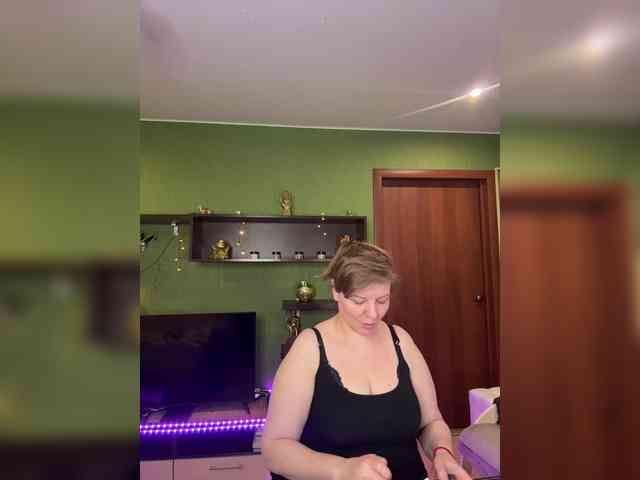 Veronika_Gold webcam