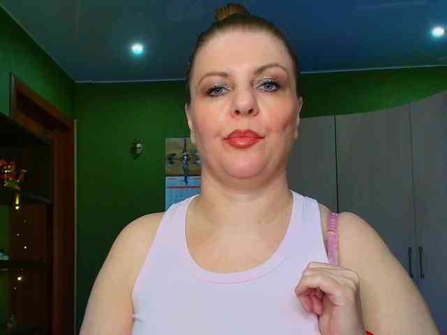 Veronika_Gold webcam