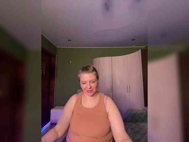 Veronika_Gold webcam
