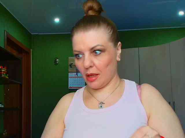 Veronika_Gold webcam