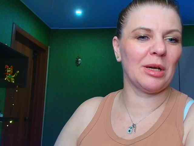 Veronika_Gold webcam