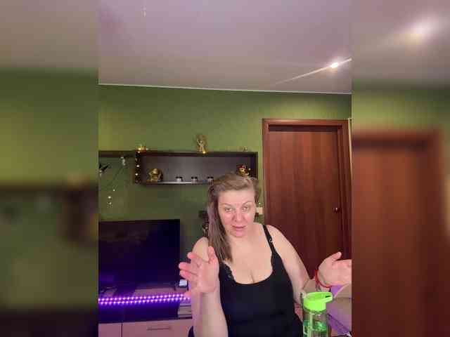 Veronika_Gold webcam