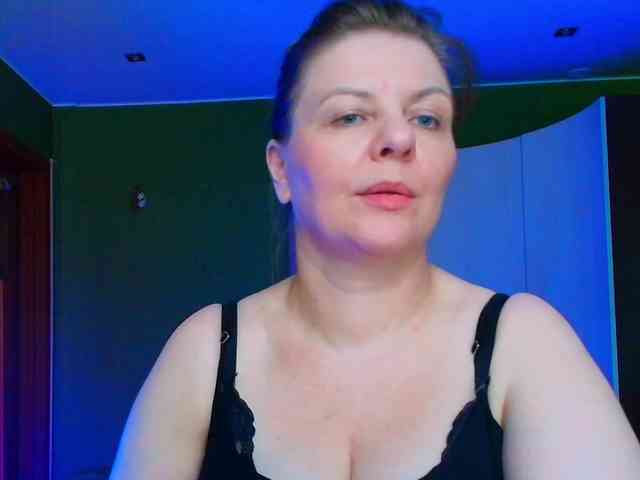 Veronika_Gold webcam