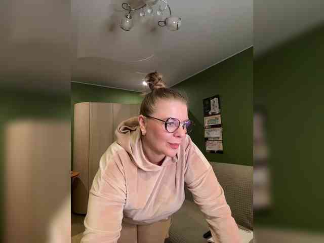 Veronika_Gold webcam