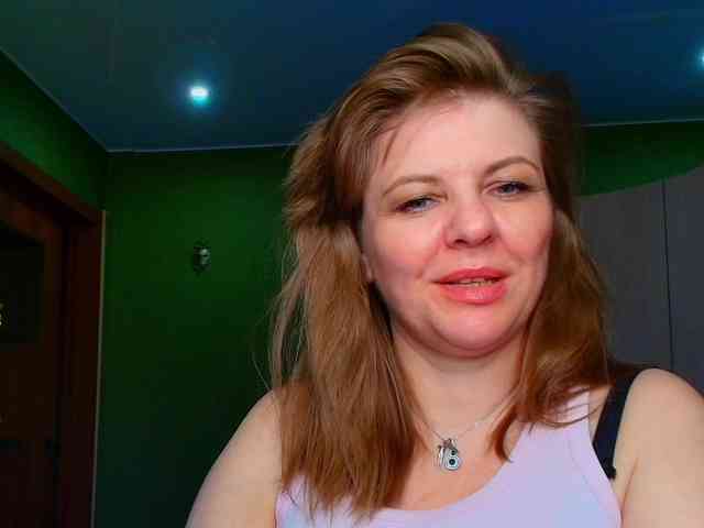 Veronika_Gold webcam