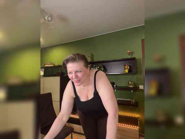 Veronika_Gold webcam