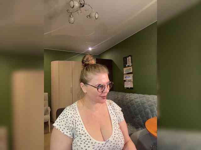 Veronika_Gold webcam