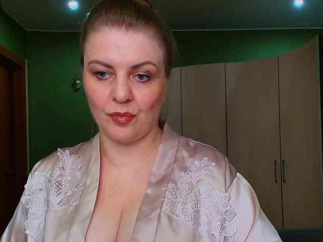 Veronika_Gold webcam