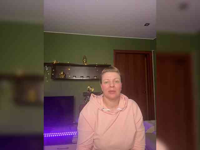 Veronika_Gold webcam