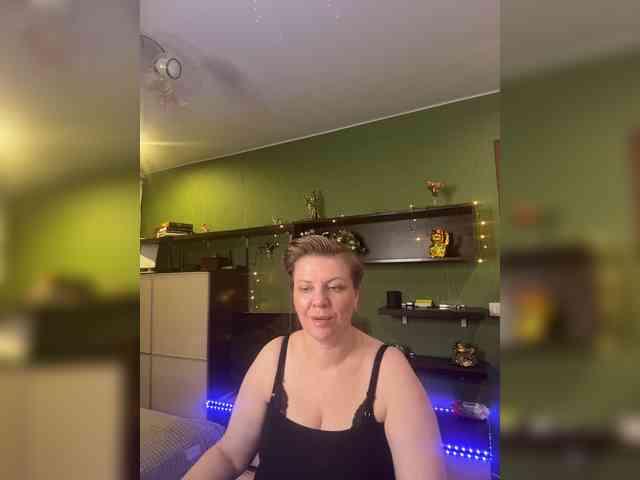 Veronika_Gold webcam