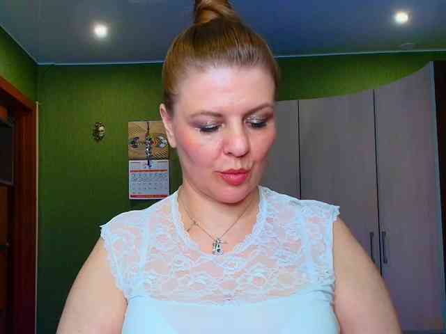 Veronika_Gold webcam