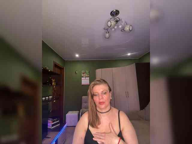 Veronika_Gold webcam