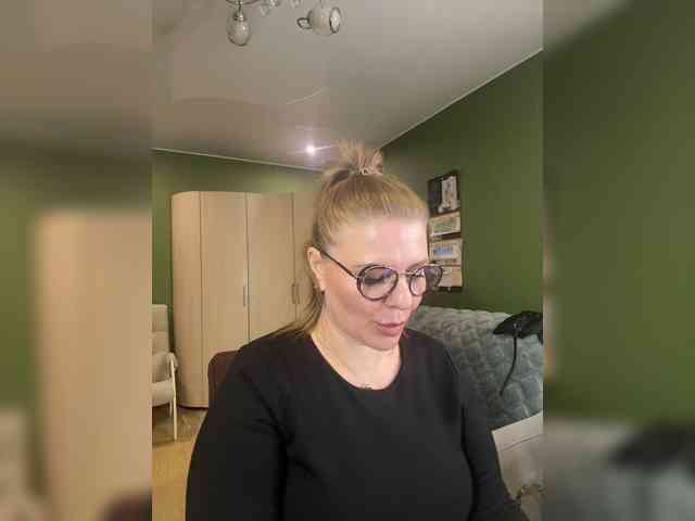 Veronika_Gold webcam
