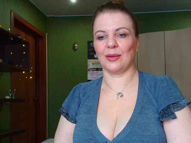 Veronika_Gold webcam