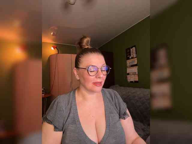 Veronika_Gold webcam