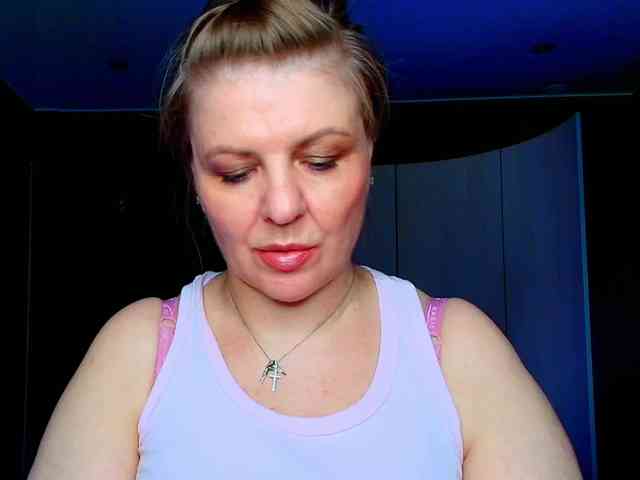 Veronika_Gold webcam
