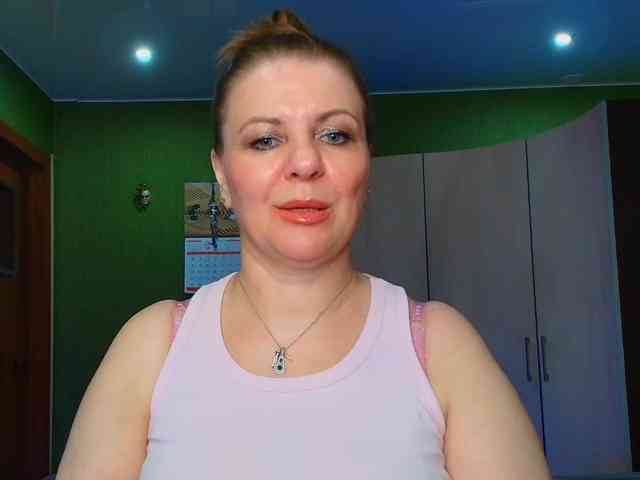 Veronika_Gold webcam