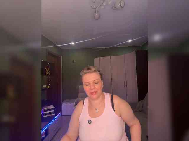 Veronika_Gold webcam