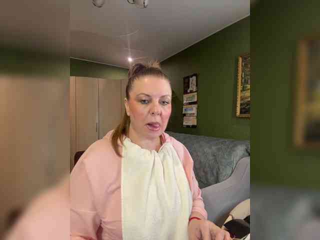 Veronika_Gold webcam