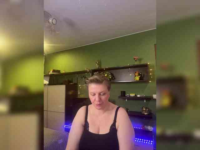 Veronika_Gold webcam