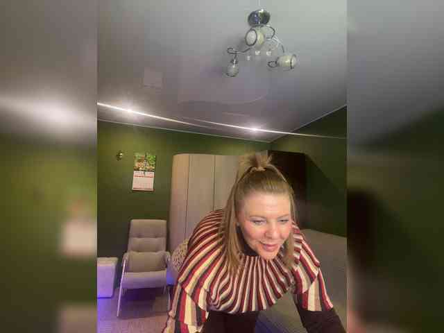 Veronika_Gold webcam