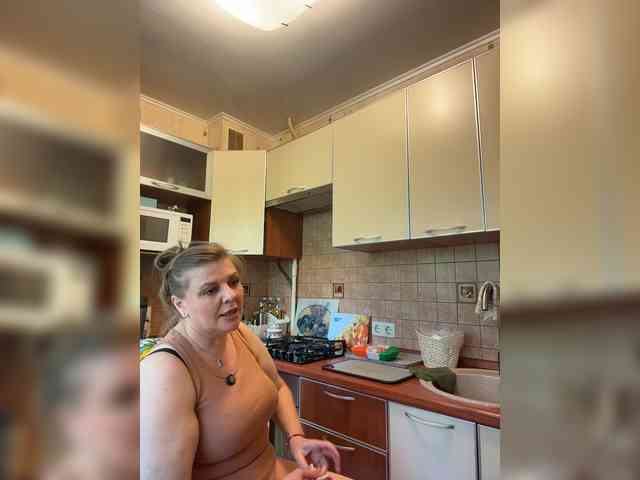 Veronika_Gold webcam