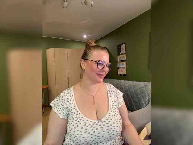 Veronika_Gold webcam