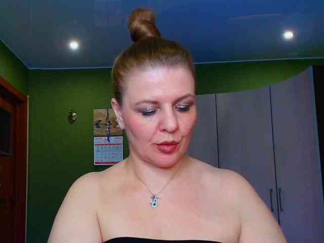 Veronika_Gold webcam