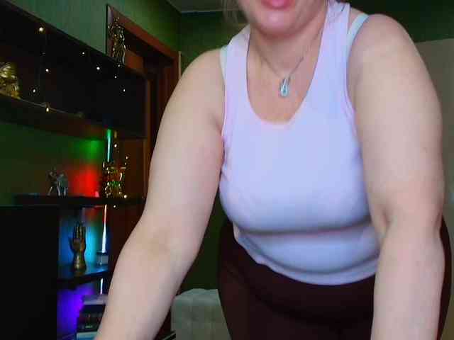 Veronika_Gold webcam