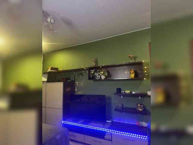 Veronika_Gold webcam