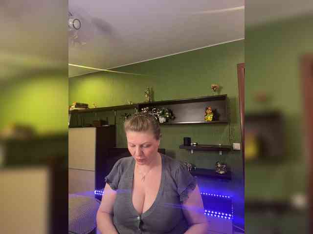 Veronika_Gold webcam