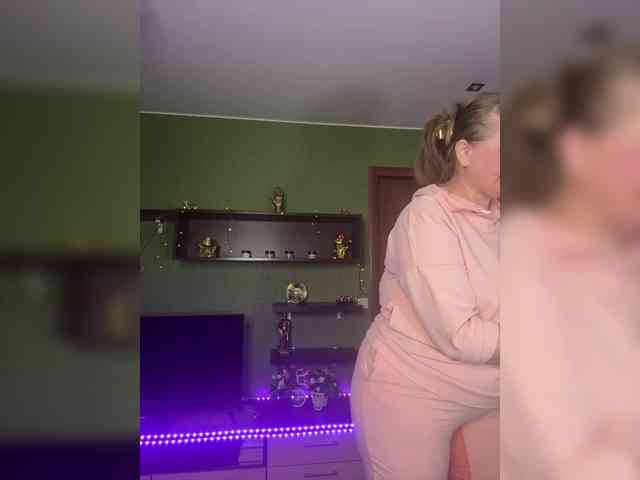 Veronika_Gold webcam