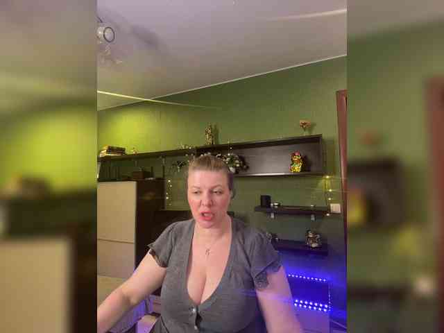 Veronika_Gold webcam