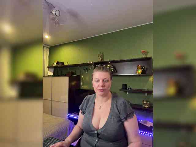 Veronika_Gold webcam