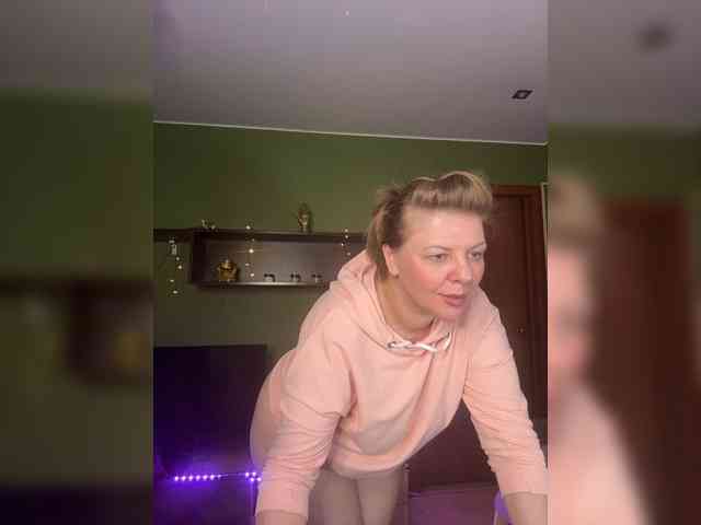 Veronika_Gold webcam