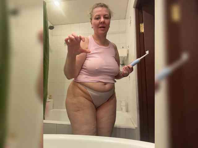 Veronika_Gold webcam