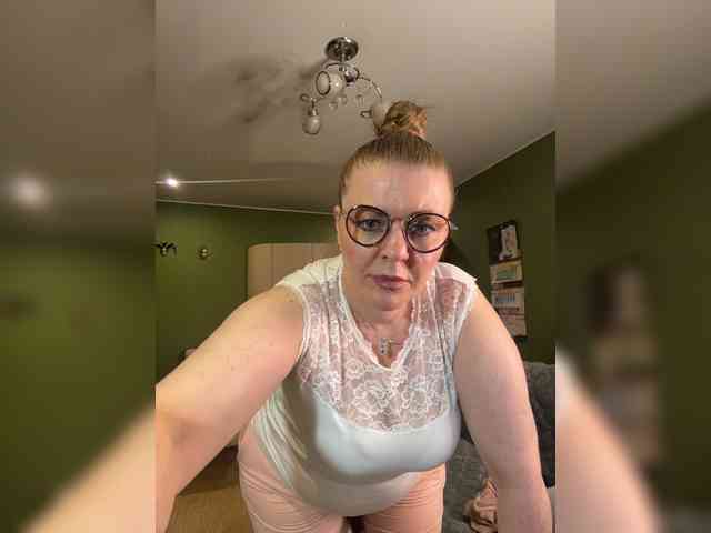 Veronika_Gold webcam