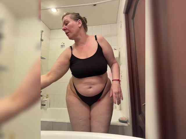 Veronika_Gold webcam