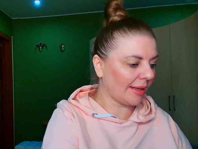 Veronika_Gold webcam