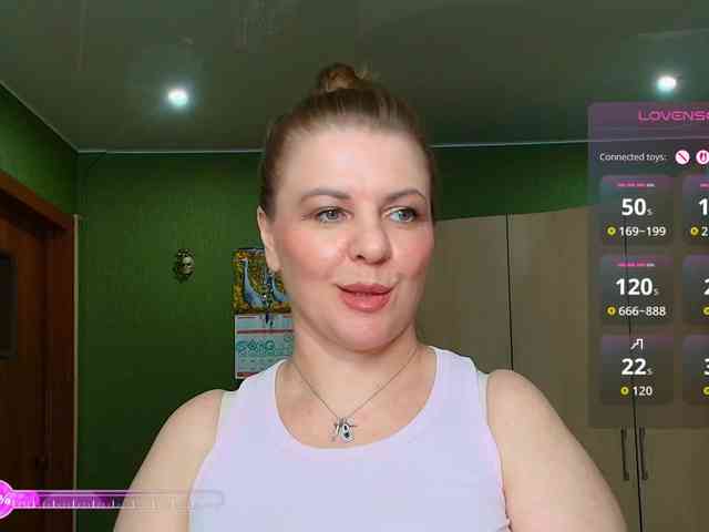 Veronika_Gold webcam