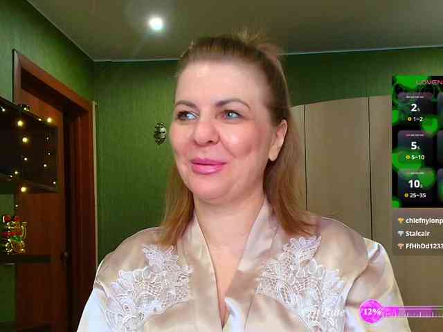 Veronika_Gold webcam