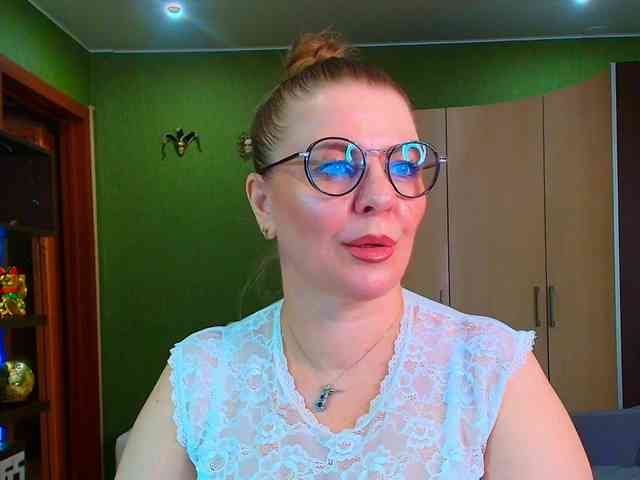 Veronika_Gold webcam